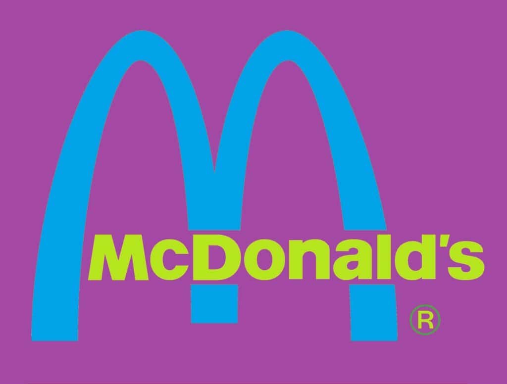 wrong macdonalds logo colors